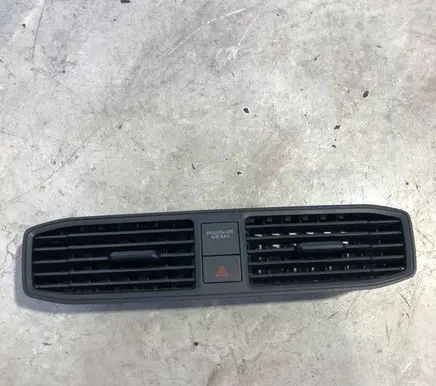 Volkswagen Caddy Dash center air vent grill 2K5819728 2K585705B 2K5819728A