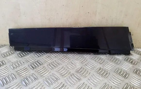 Volkswagen Tiguan Other rear door trim element 5N0839901A