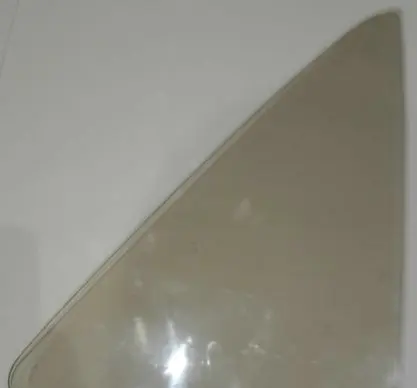 Volkswagen Jetta I Front vent window/glass (coupe) 171845251B