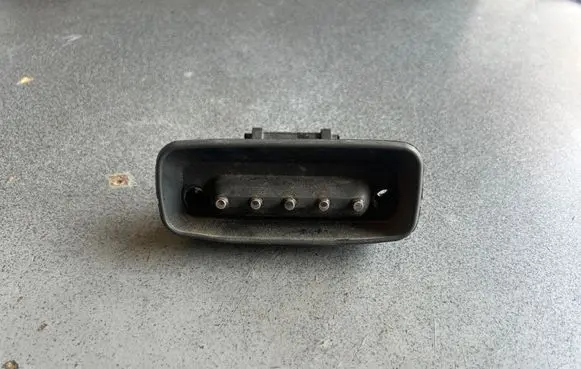 Mercedes-Benz Vito Viano W639 Sliding door contact joint 260001101 PA66GF20 6398200654