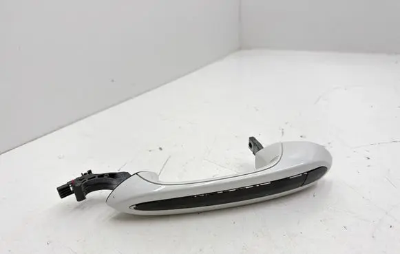 BMW 5 G30 G31 G38 Front door exterior handle 7443089