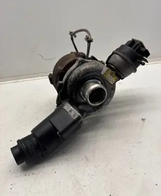 Audi A4 S4 B8 8K Turbo 03L145701 50175835 BV43A0189