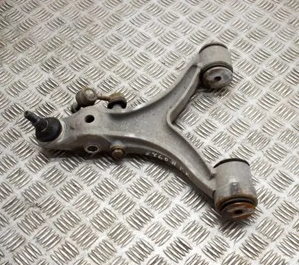 Maserati GranTurismo Front lower control arm/wishbone 3206581