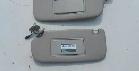 Jeep Grand Cherokee Sun visor 05108114AA