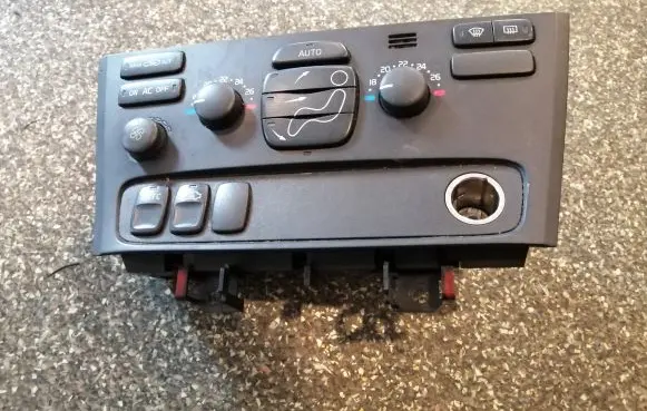 Volvo V70 Climate control unit