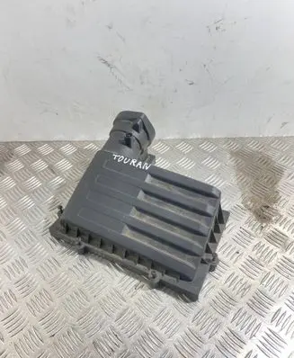 Volkswagen Touran III Air filter box cover 5Q0129607AA