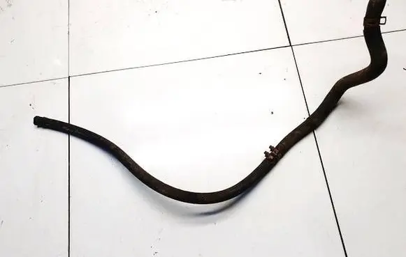 Engine coolant pipe/hose