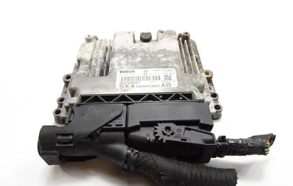 Suzuki SX4 S-Cross Engine control unit/module 55259067 0281019351 M0500CBBM
