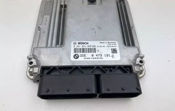 BMW X5 F15 Engine control unit/module 8473191