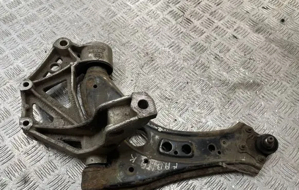 Skoda Fabia Mk2 (5J) Front lower control arm/wishbone