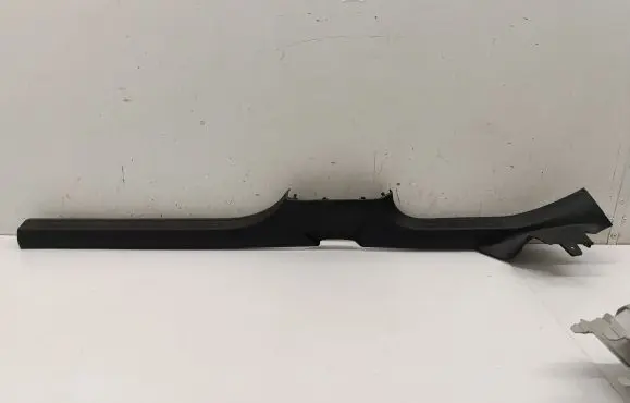 Volkswagen Golf VIII Other sill/pillar trim element 5H0853372A