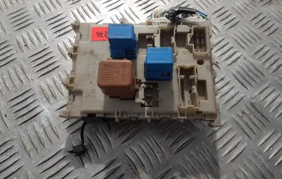 Nissan Primera Fuse box set 24350AV700 1221011