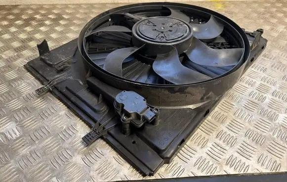 Mercedes-Benz GLC C253 Electric radiator cooling fan A0995006803