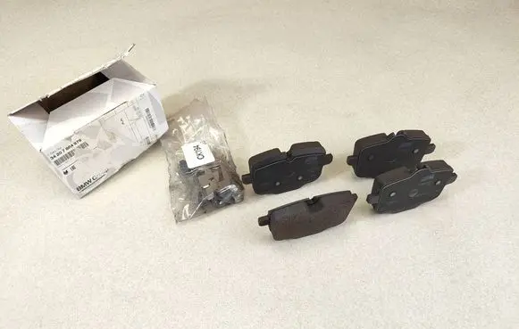 BMW M3 G80 Brake pads (rear) 7884979