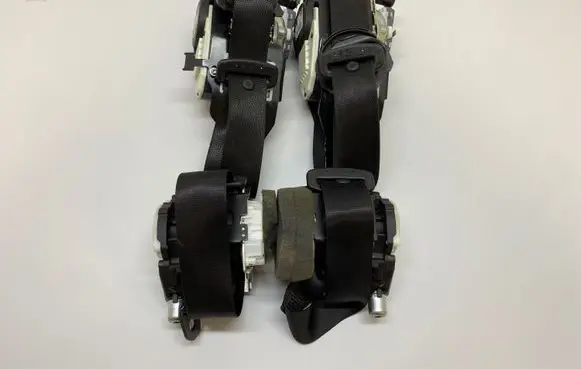 Mercedes-Benz CLS C218 X218 Set of seat belts A2128600886 A2128600786
