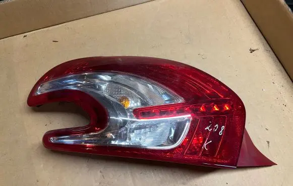 Peugeot 208 Rear/tail lights TK12593