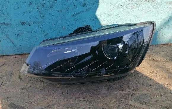Skoda Fabia Mk3 (NJ) Headlight/headlamp