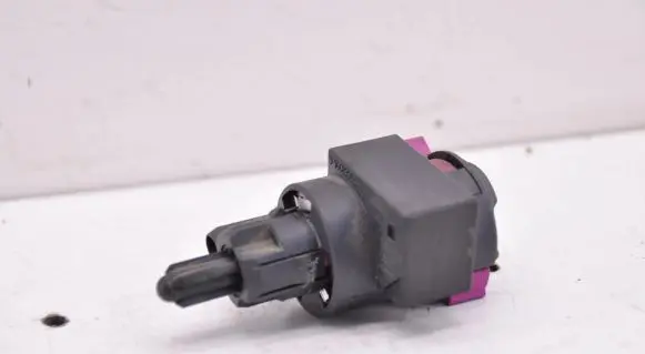Audi Q5 SQ5 Brake pedal sensor switch 4F0945459B
