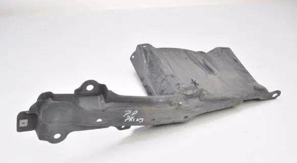 Toyota Prius+ (ZVW40) Front underbody cover/under tray 51443-47020
