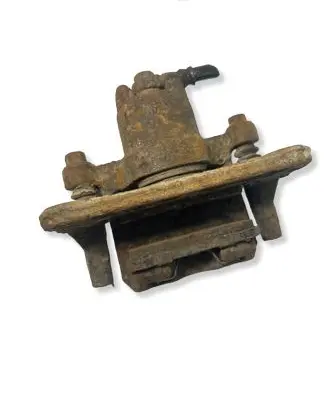 Mitsubishi Pajero Rear brake caliper 