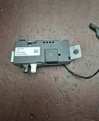 Opel Zafira C Aerial antenna amplifier 20940242 421251063