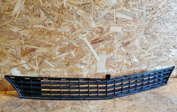 Mercedes-Benz B W245 Front bumper lower grill A1698850123 210000033