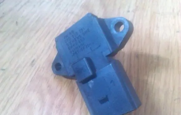 Skoda Fabia Mk1 (6Y) Air pressure sensor 03d906051