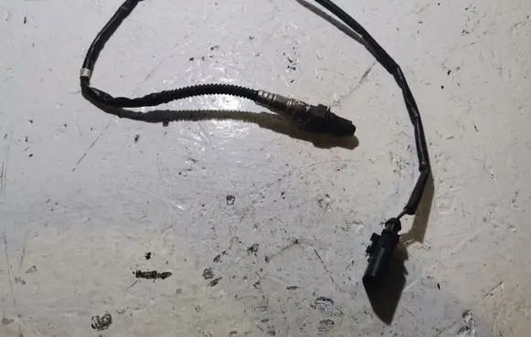 Volkswagen PASSAT B7 Lambda probe sensor