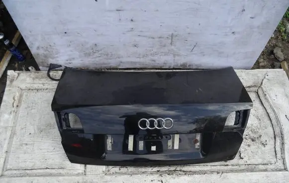 Audi A4 S4 B7 8E 8H Tailgate/trunk/boot lid 8E5827755C