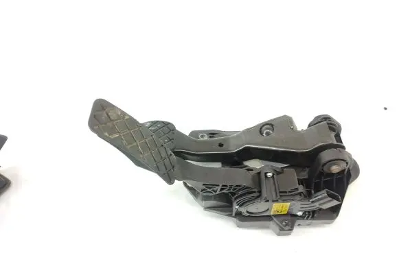 Volkswagen Polo V 6R Pedal assembly 6C2721503 6C2721058M
