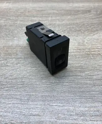 Volkswagen PASSAT B5 Seat heating switch 3B0963563C
