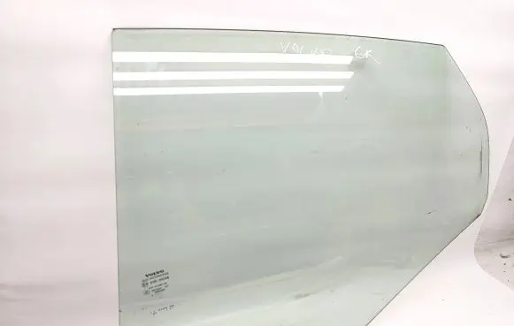 Volvo V40 Rear door window glass 43R00048 E000292 DOT24M189AS2