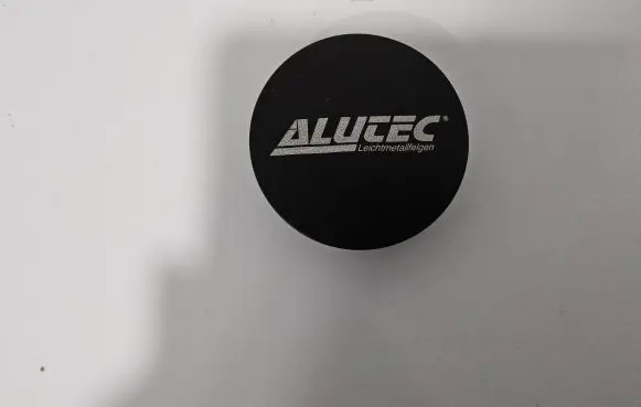 BMW 4 F36 Gran coupe Non-original wheel cap 
