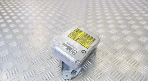 Lexus RX 330 - 350 - 400H Airbag control unit/module 8917048140