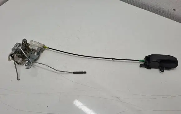 Toyota Aygo AB10 Front door lock