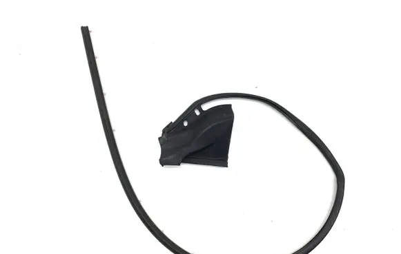 Jaguar XK - XKR Rubber seal front coupe door 3H240047
