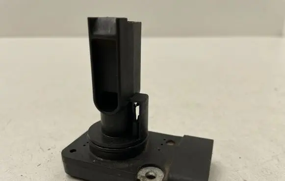 Toyota Avensis T220 Mass air flow meter 2220427010 AFH70M22 1725