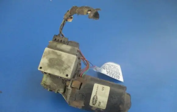 Fiat Punto (176) Front wiper linkage and motor