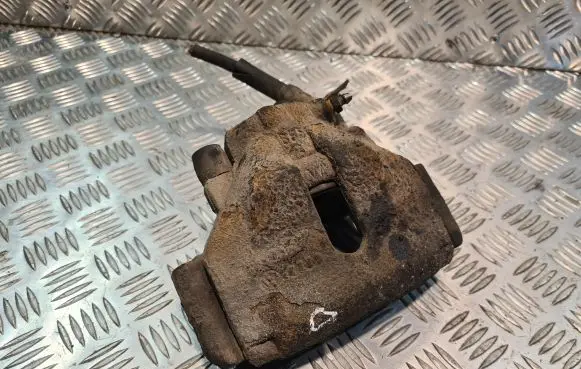 Volkswagen PASSAT B5 Front brake caliper