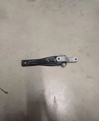 Volkswagen Golf VII Engine mount bracket 5Q0199855P