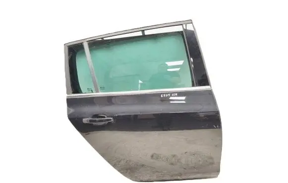 Opel Zafira C Rear door