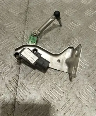 Tesla Model S Headlight/headlamp level sensor 100417300A