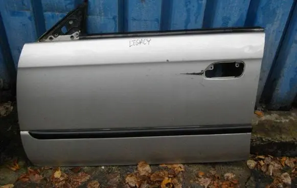 Subaru Legacy Front door
