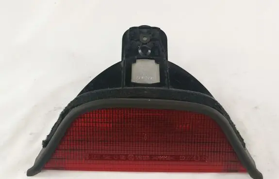 BMW 5 E39 Third/center stoplight 8360568