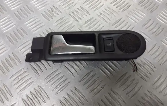 Volkswagen PASSAT B5.5 Rear door interior handle 1J4839113C
