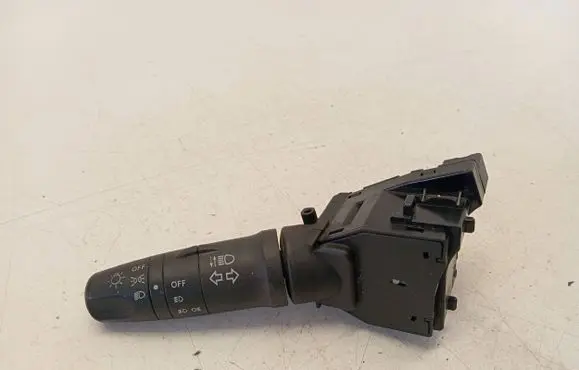 Nissan Primera Indicator stalk 25540