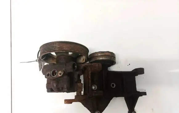 Hyundai Lantra II Power steering pump 