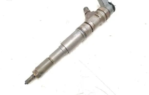 BMW X3 E83 Fuel injector 0445110216