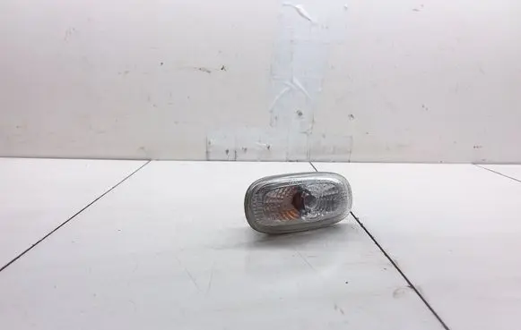 KIA Carens II Front fender indicator light 923033K0 A045048