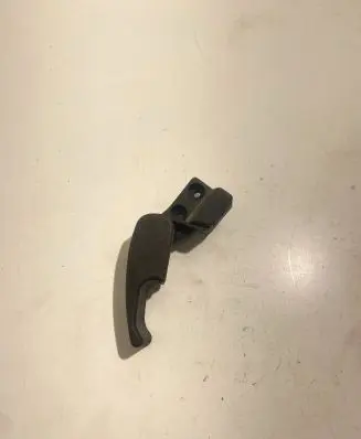 Engine bonnet (hood) release handle